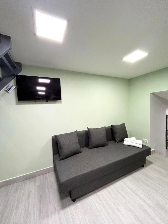 Apartment Pontenuovo 6e8 House Naples