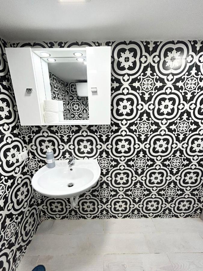 Pontenuovo 6e8 House Appartement