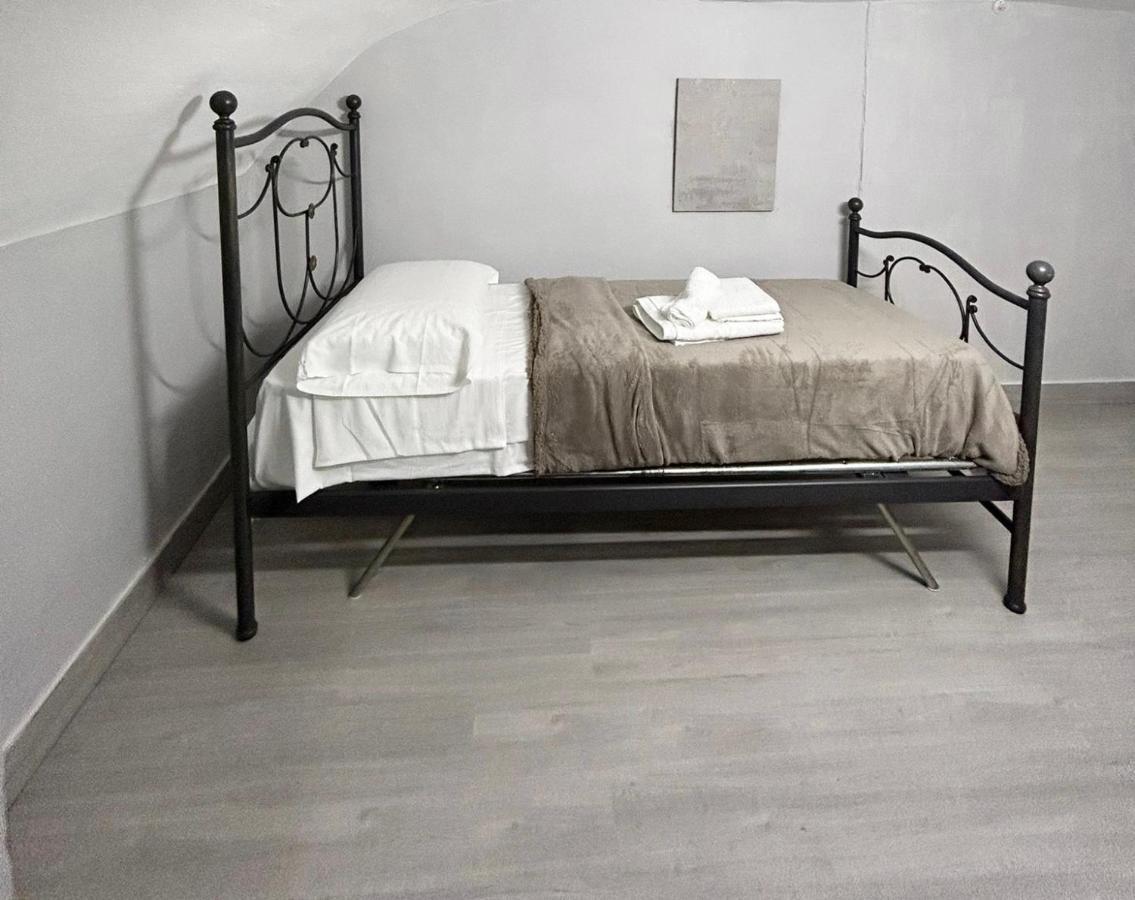 Pontenuovo 6e8 House Appartamento *