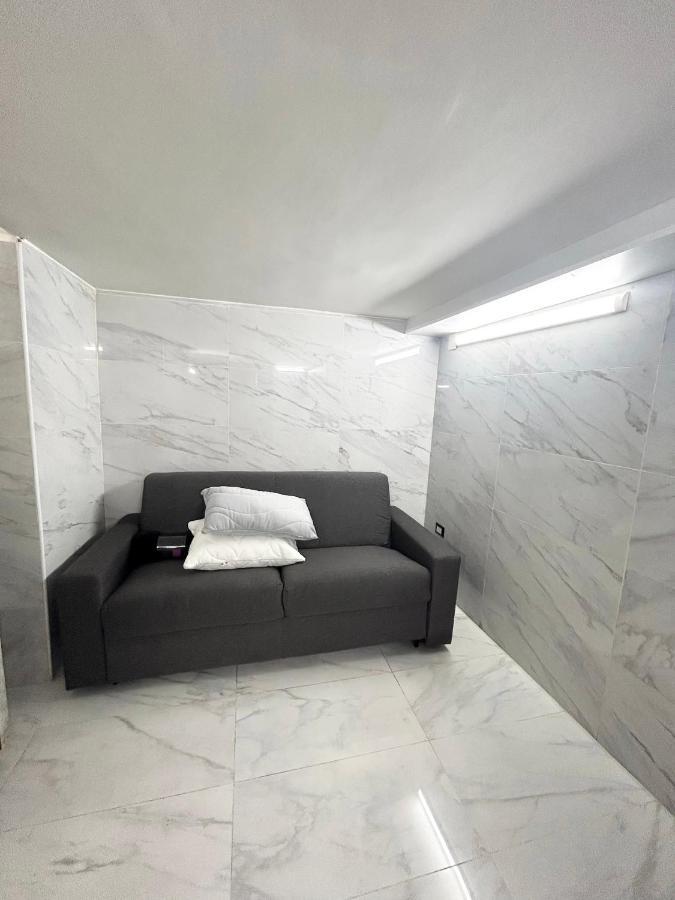 Pontenuovo 6e8 House Appartamento